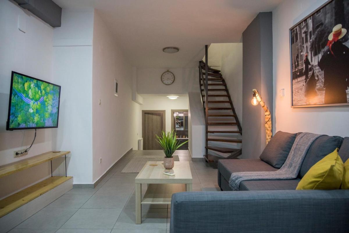 Billys House Apartamento Trikala  Exterior foto