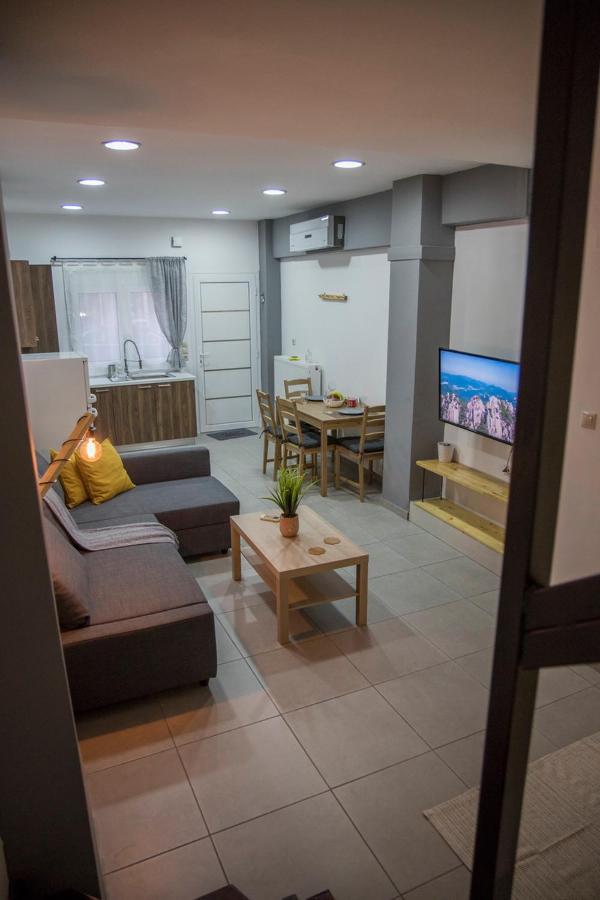 Billys House Apartamento Trikala  Exterior foto